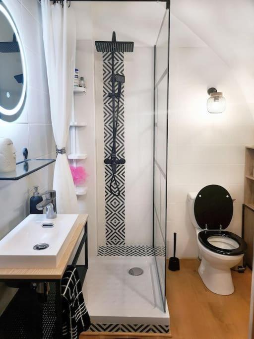 Pour Les Amoureux Des Vieilles Pierres Poussan Extérieur photo