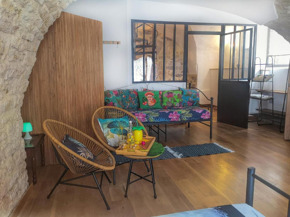 Pour Les Amoureux Des Vieilles Pierres Poussan Extérieur photo