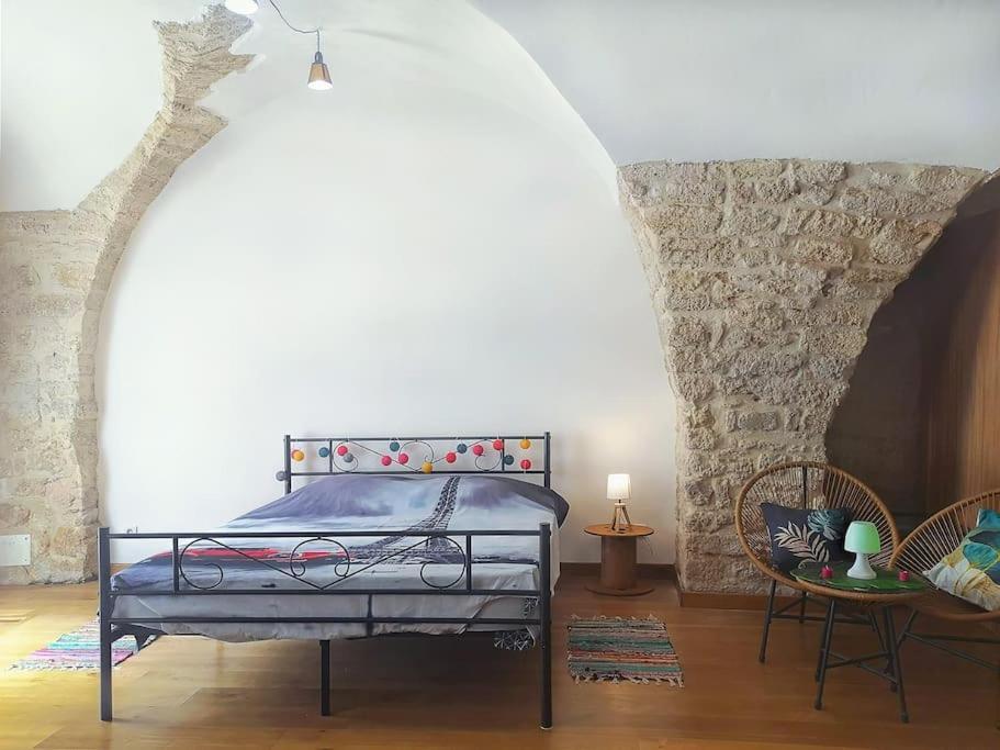Pour Les Amoureux Des Vieilles Pierres Poussan Extérieur photo